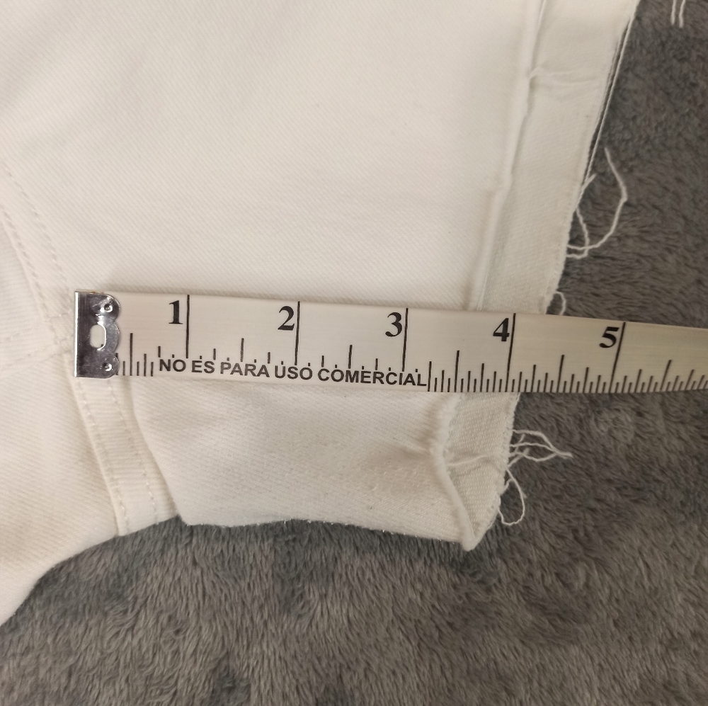Everlane Moms Premium Button Fly Denim Jean Shorts Cut Off Wome Size 14 - Picture 15 of 16
